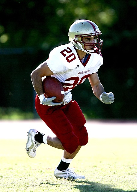 管理层&滕哈格!英媒:曼联目前的转会债务已高达3.91亿英镑.